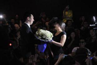 日韩电影院求婚攻略视频